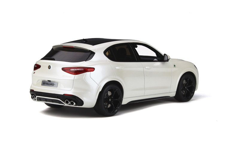 Alfa Romeo Stelvio Quadrifoglio Alfa White 2017