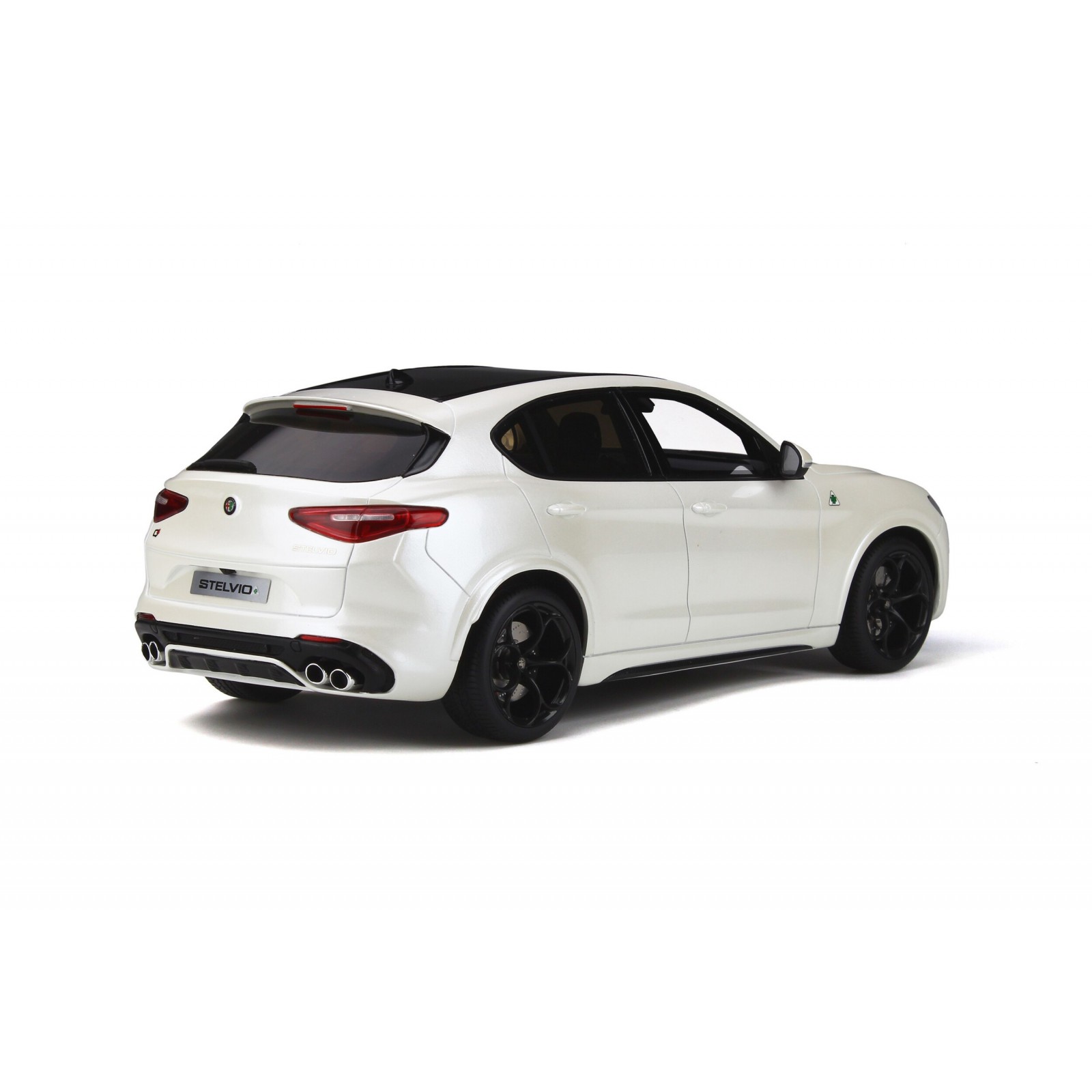 Alfa Romeo Stelvio Quadrifoglio Alfa White 2017