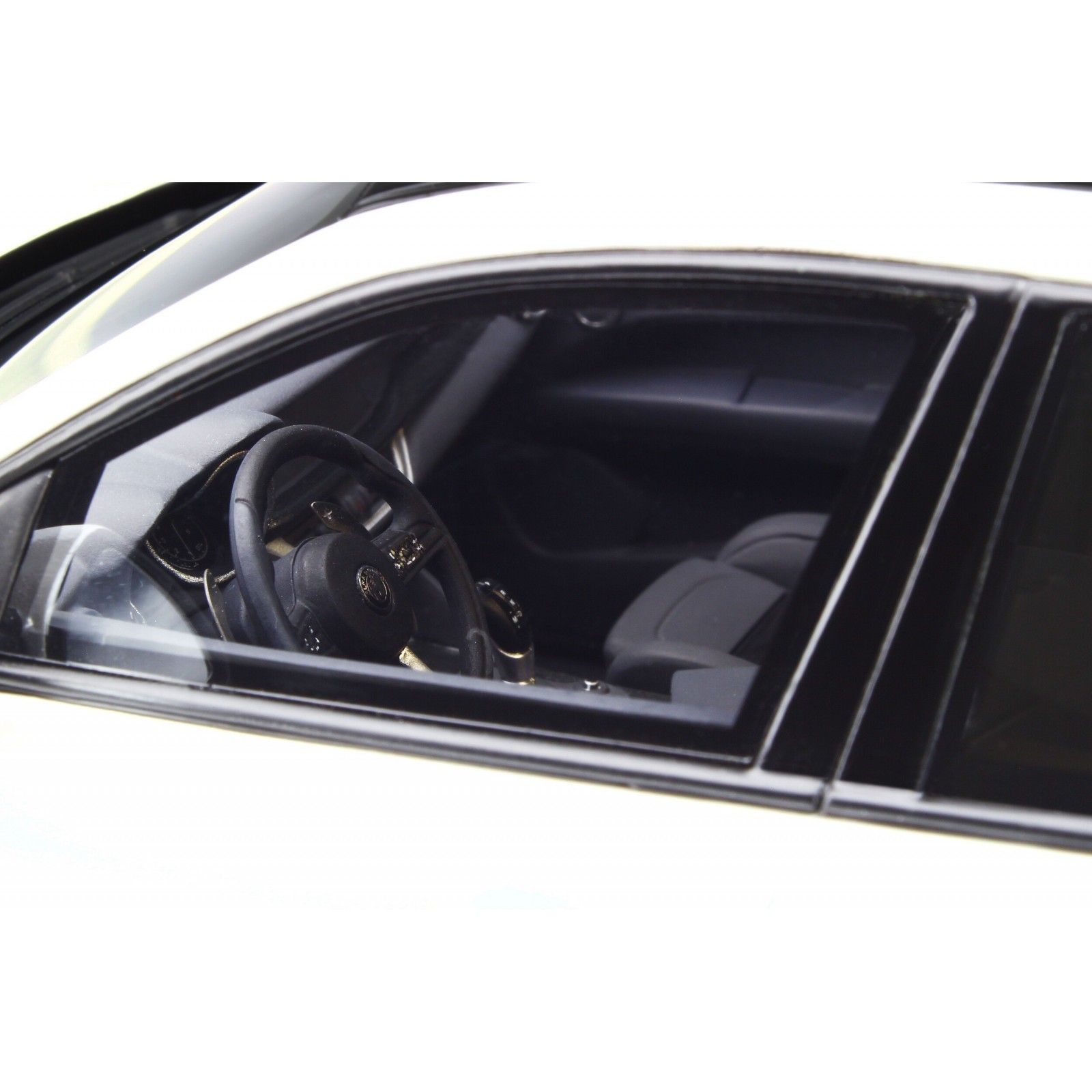 Alfa Romeo Stelvio Quadrifoglio Alfa White 2017