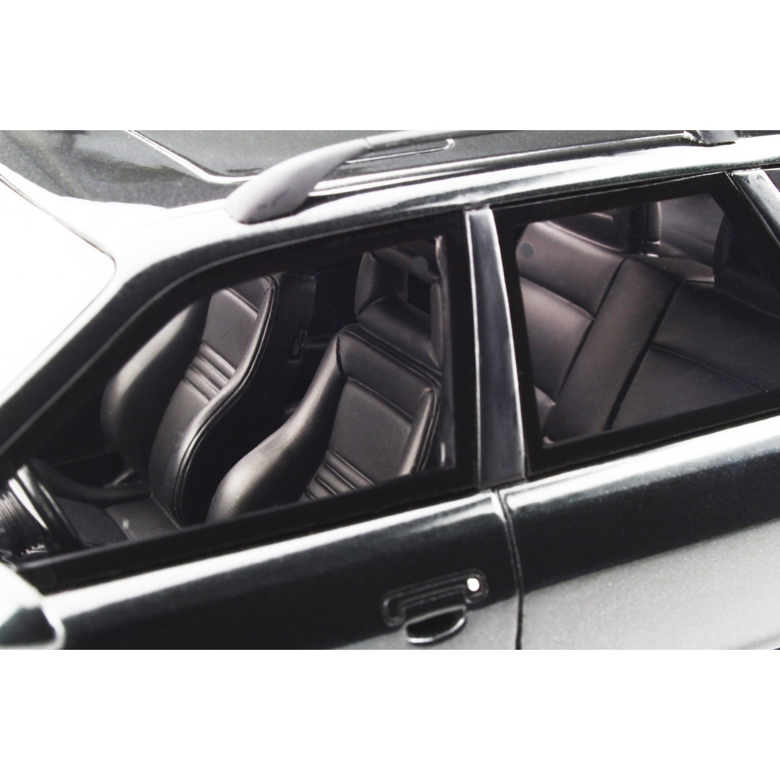 Audi Avant RS2 (B4) Vulcano Black 1994