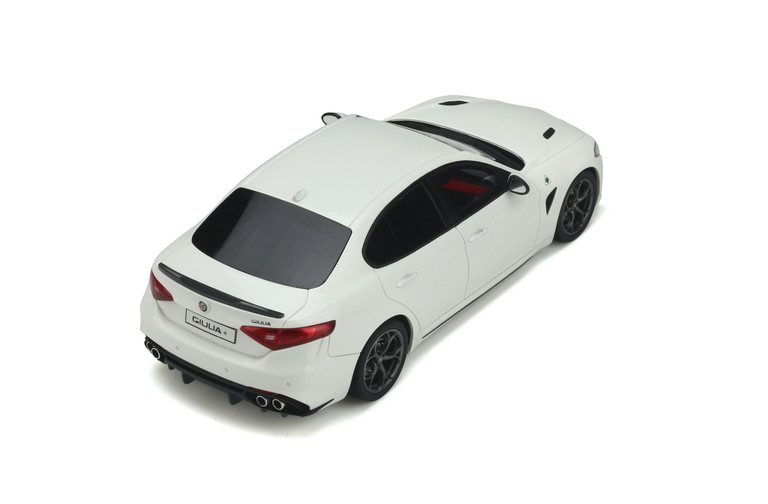 Alfa Romeo Giulia Quadrifoglio White trofeo 2019