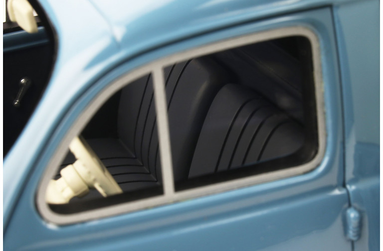 Peugeot 203 Camionnette Bâchée Bleu Camargue 1953