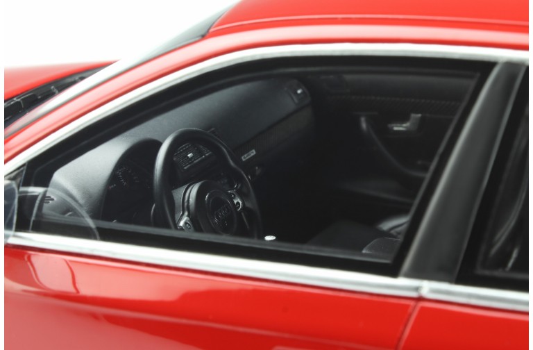 Audi RS 4 (B7) 4.2 FSI Misano Red 2005