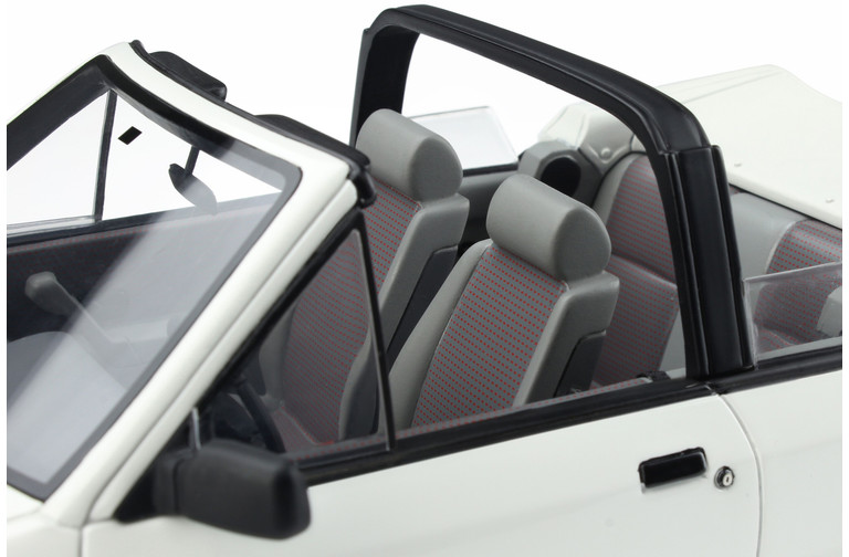 Ford Escort Mk4 XR3i Cabriolet Diamond White 1986