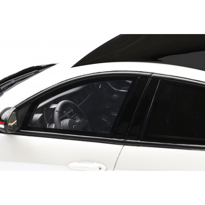 Alfa Romeo Giulia GTAm Trofeo White 2020