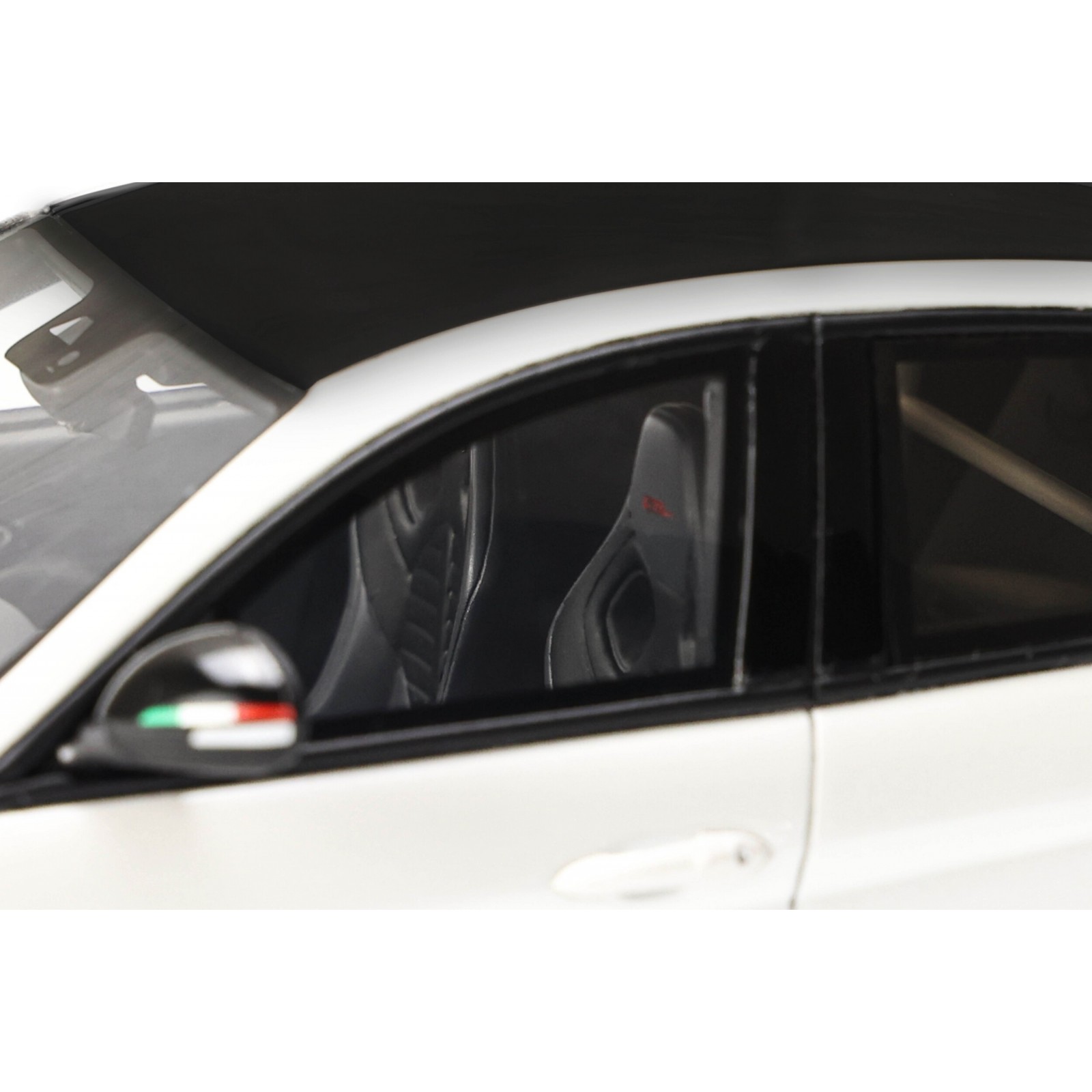 Alfa Romeo Giulia GTAm Trofeo White 2020