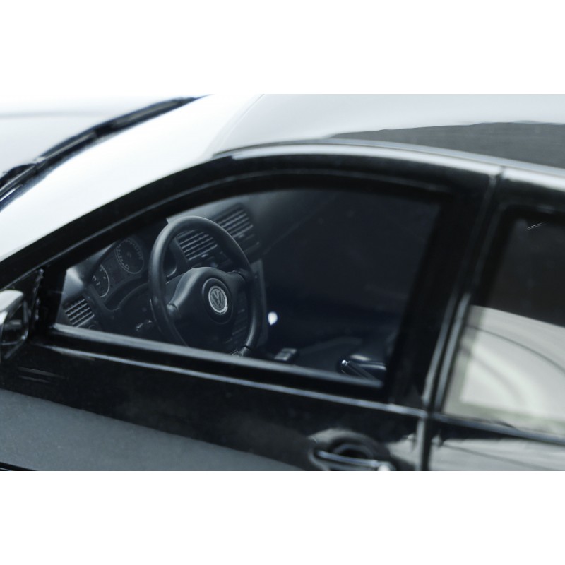 Volkswagen Golf IV R32 Black Magic Nacre Z4 2003