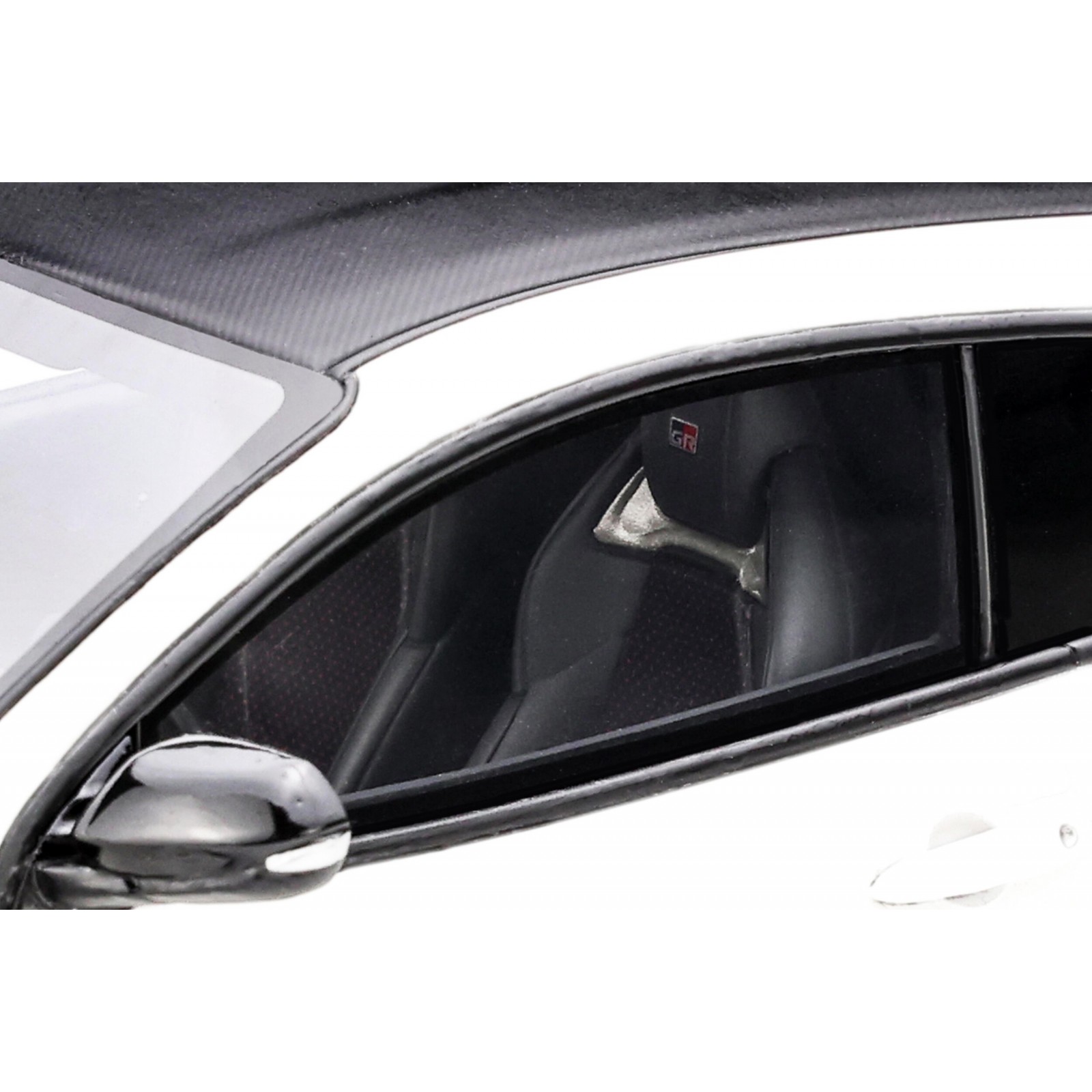 Toyota Yaris GR Platinum White Pearl 089 2021