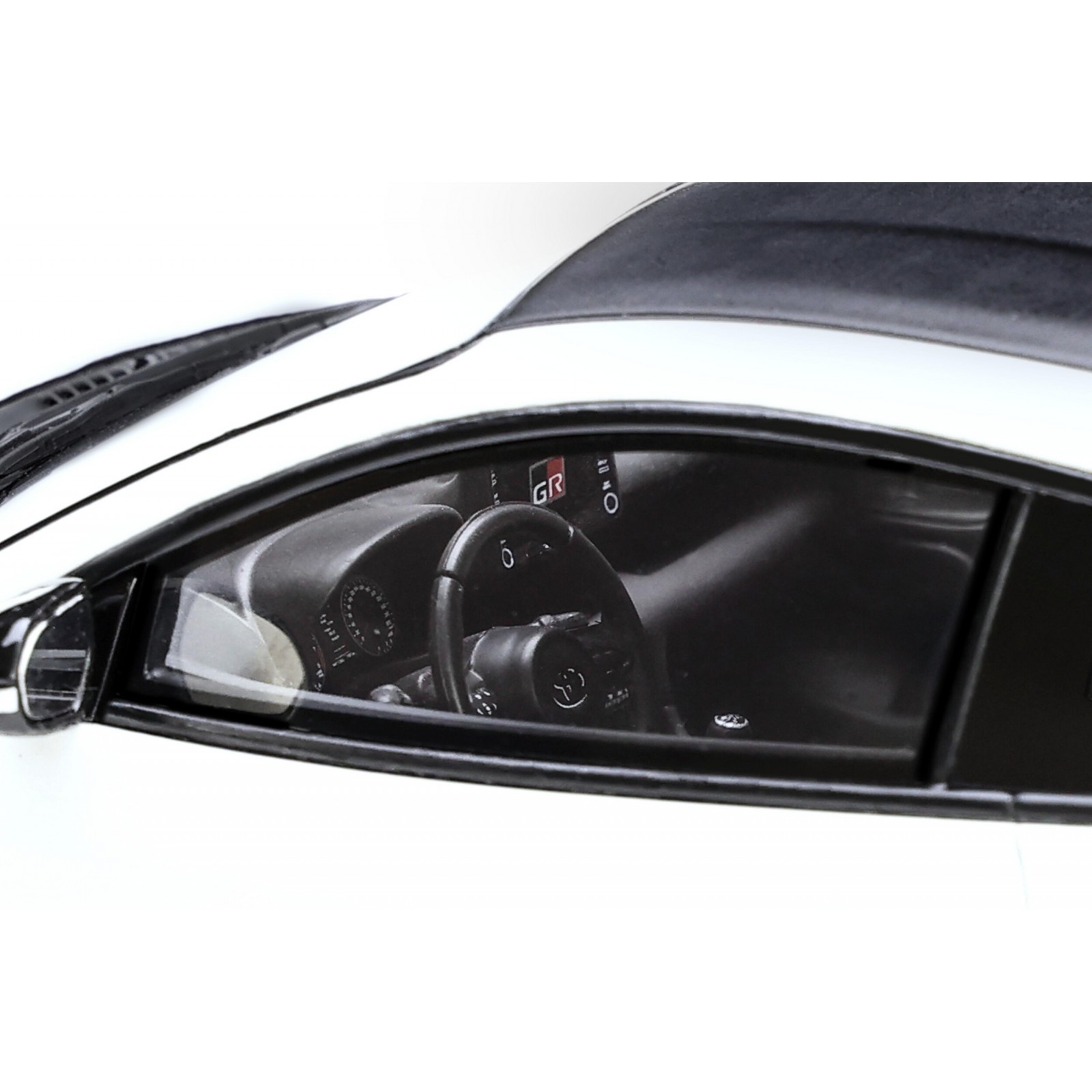 Toyota Yaris GR Platinum White Pearl 089 2021