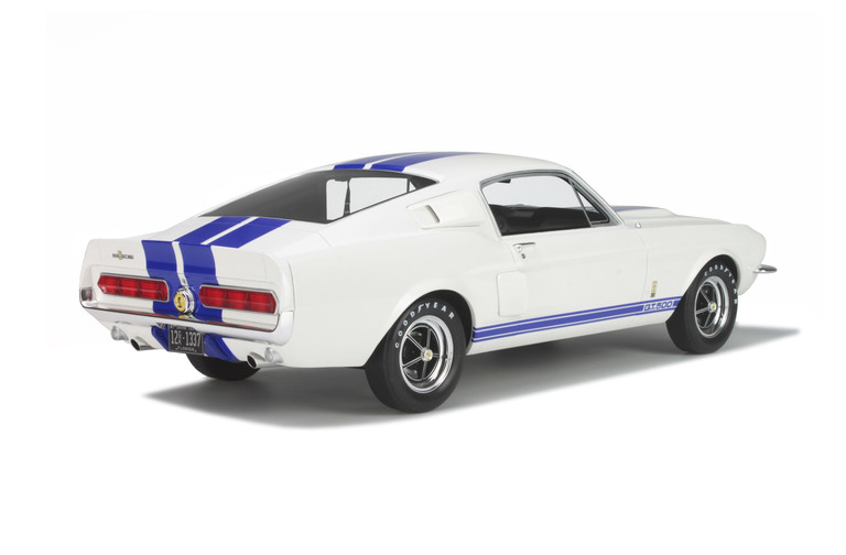 Shelby GT500 Wimbledon White and Blue stripes 1967