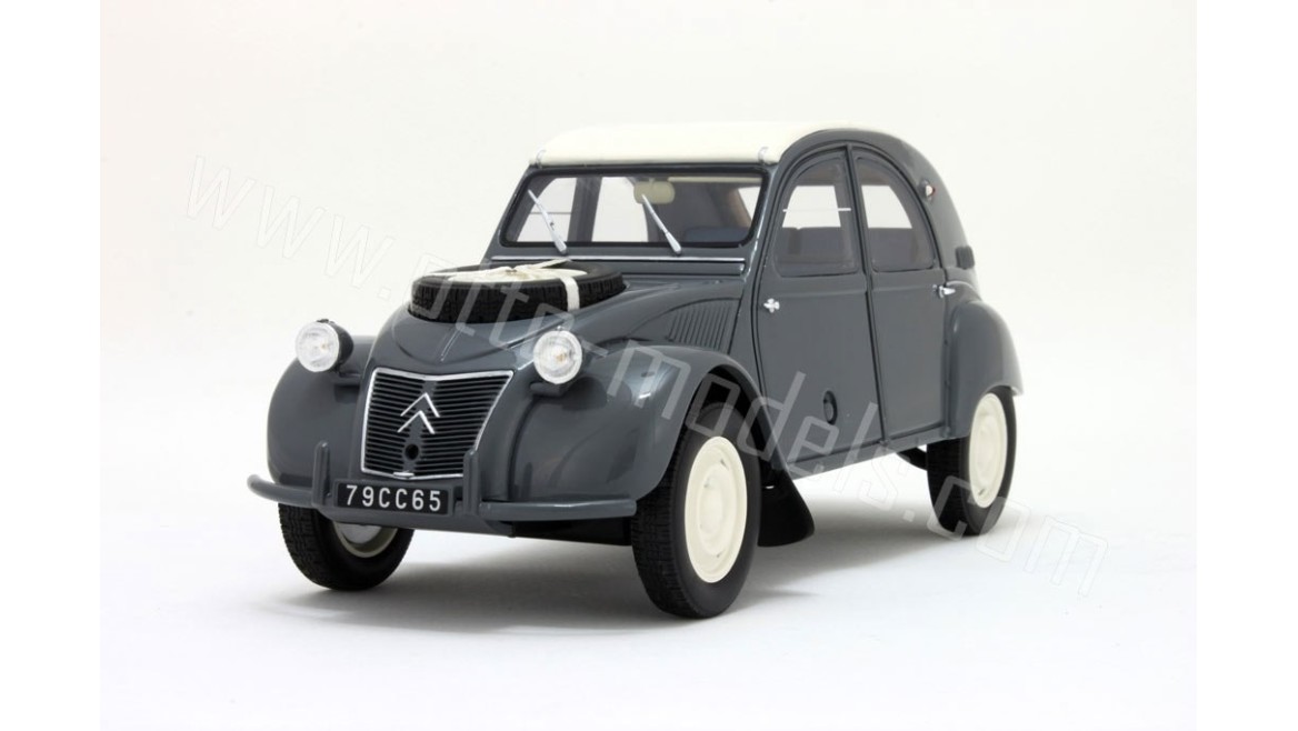OttOmobile - Citroën OT072 - Citroën 2CV Sahara Gris Clair AC132 1961