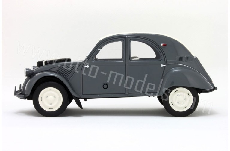 Citroën 2CV Sahara Gris Clair AC132 1961