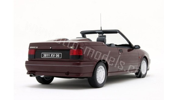 Renault 19 16S Cabriolet Rouge Persan 1991