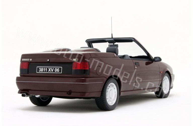 Renault 19 16S Cabriolet Rouge Persan 1991