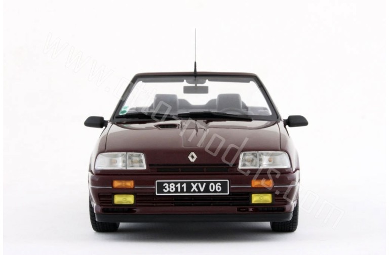 Renault 19 16S Cabriolet Rouge Persan 1991