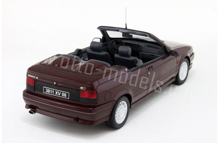 Renault 19 16S Cabriolet Rouge Persan 1991