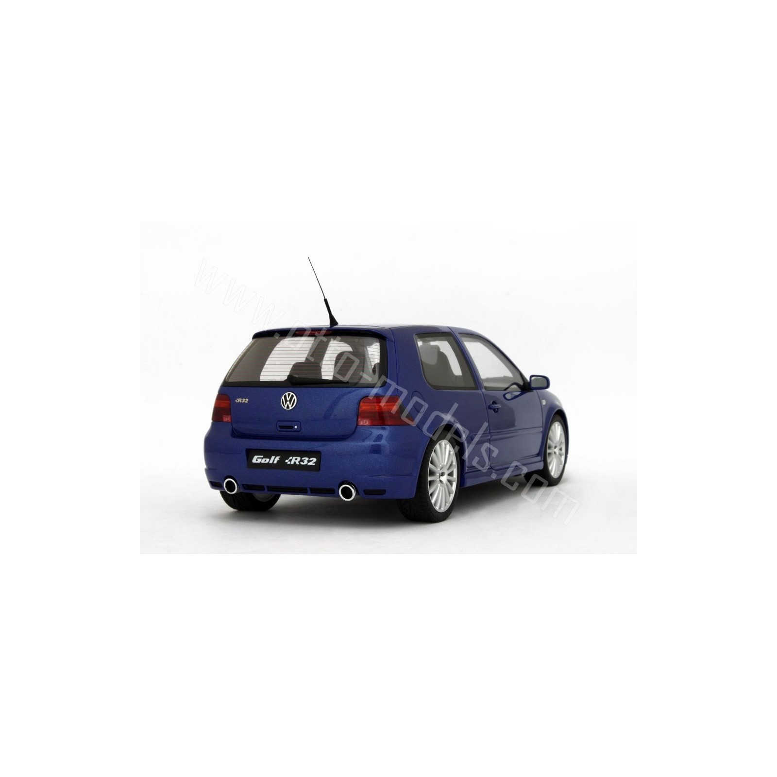 Volkswagen Golf 4 R32 Deep Blue Pearl 2002