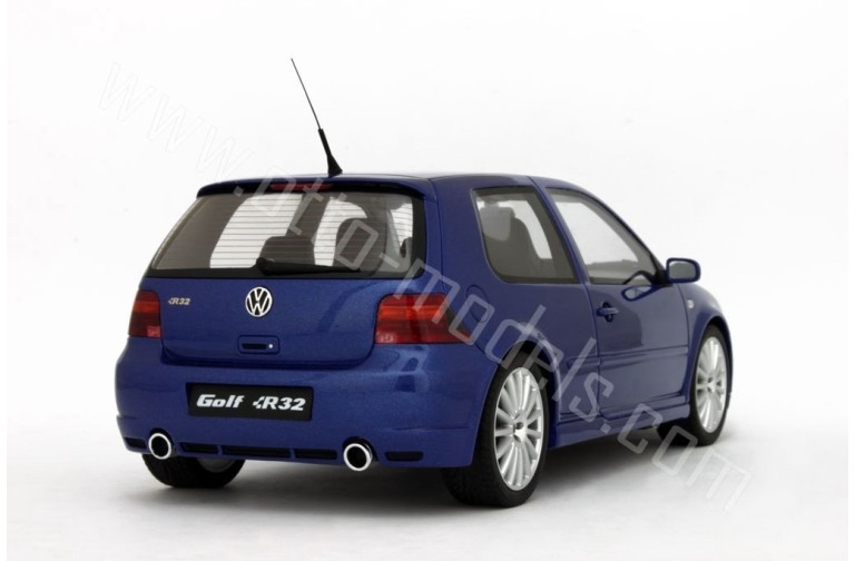 Volkswagen Golf 4 R32 Deep Blue Pearl 2002