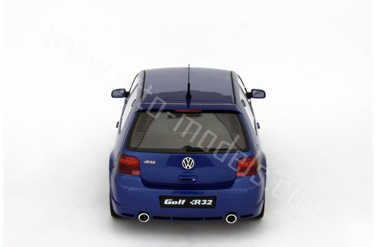 Volkswagen Golf 4 R32 Deep Blue Pearl 2002