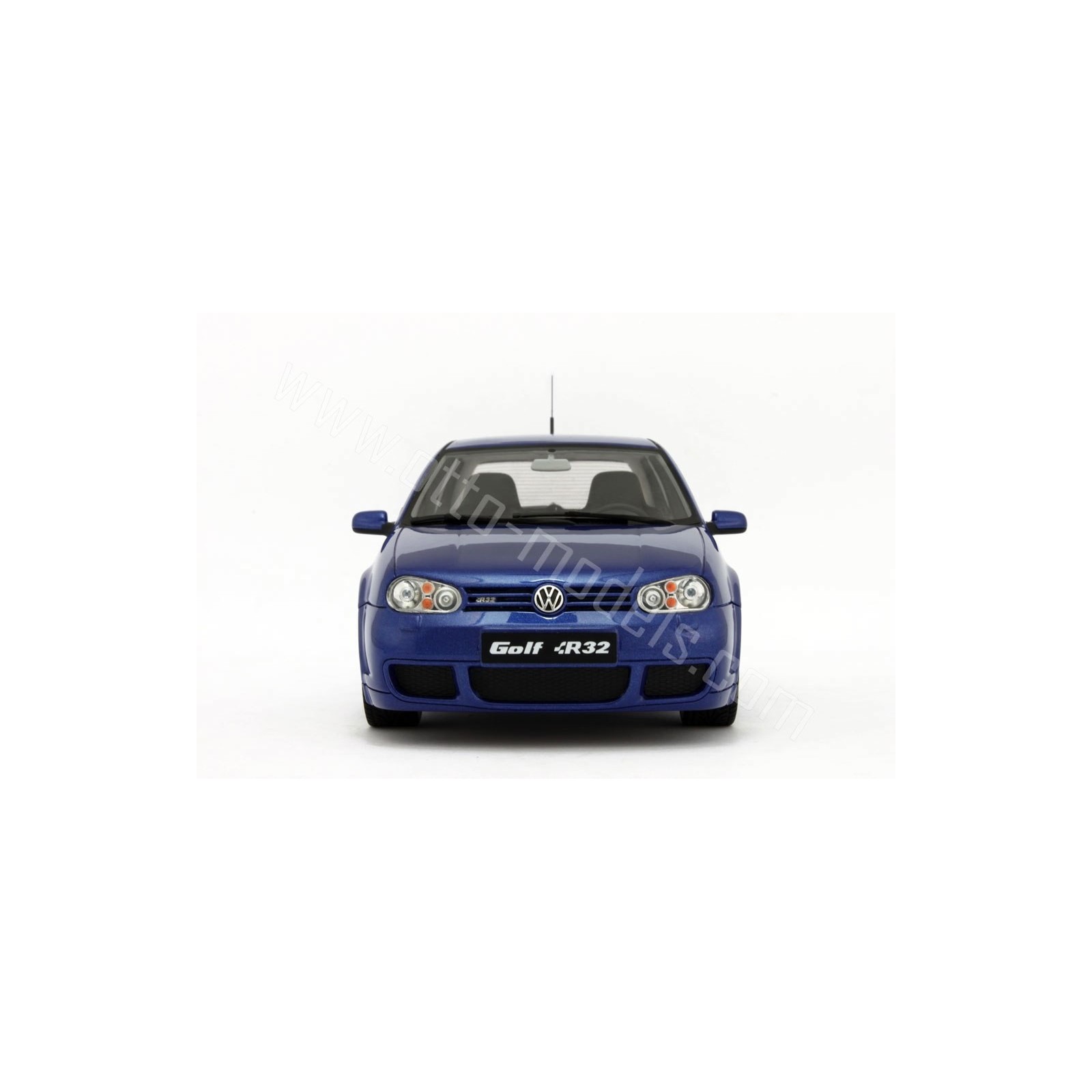 Volkswagen Golf 4 R32 Deep Blue Pearl 2002