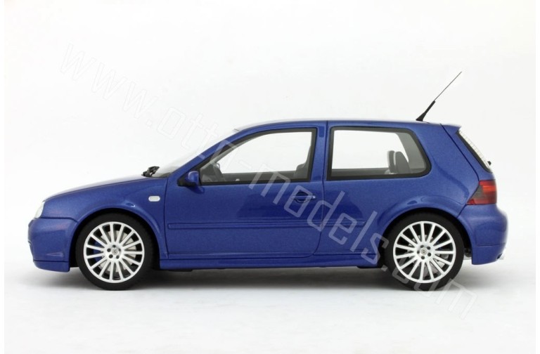 Volkswagen Golf 4 R32 Deep Blue Pearl 2002