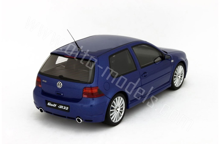 Volkswagen Golf 4 R32 Deep Blue Pearl 2002