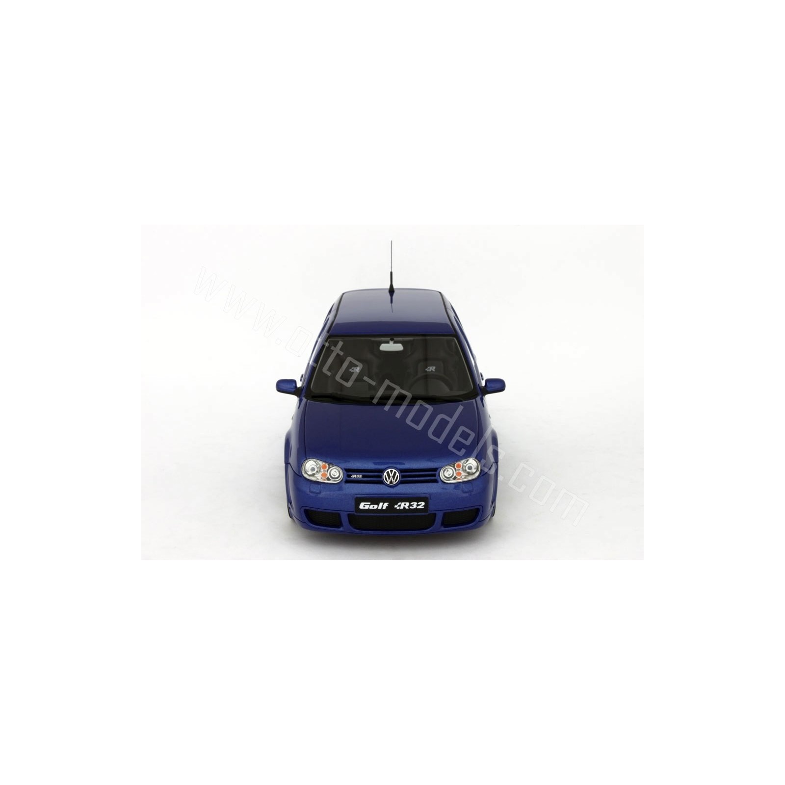 Volkswagen Golf 4 R32 Deep Blue Pearl 2002
