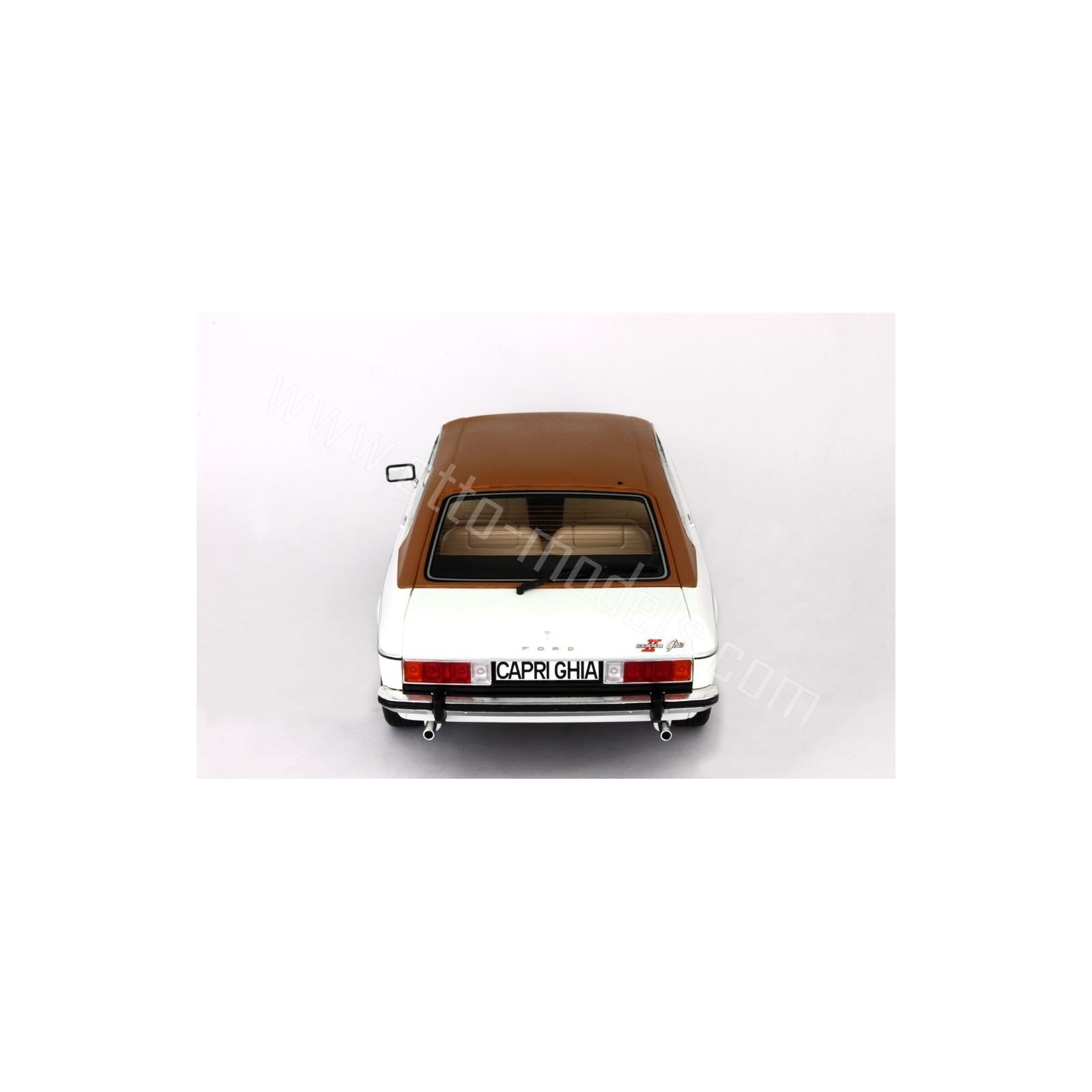 Ford Capri Mk.2 3.0L V6 Ghia Diamond White 1974