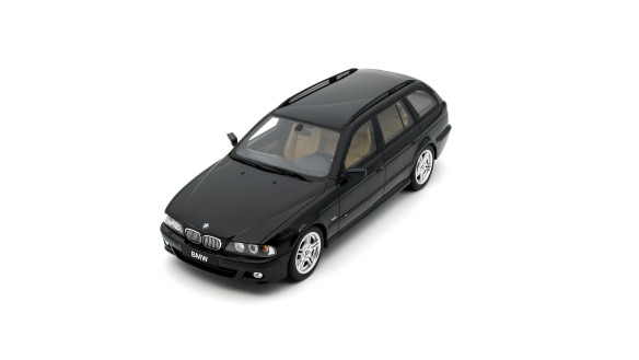 BMW E39 540 Touring M-Pack Black Saphire Metallic 475 2001