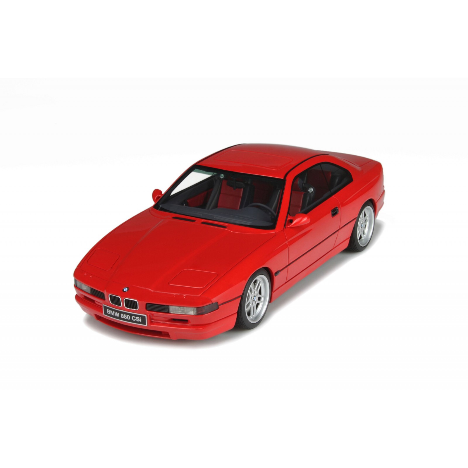 BMW 850 CSI (E31) Bright Red 1992