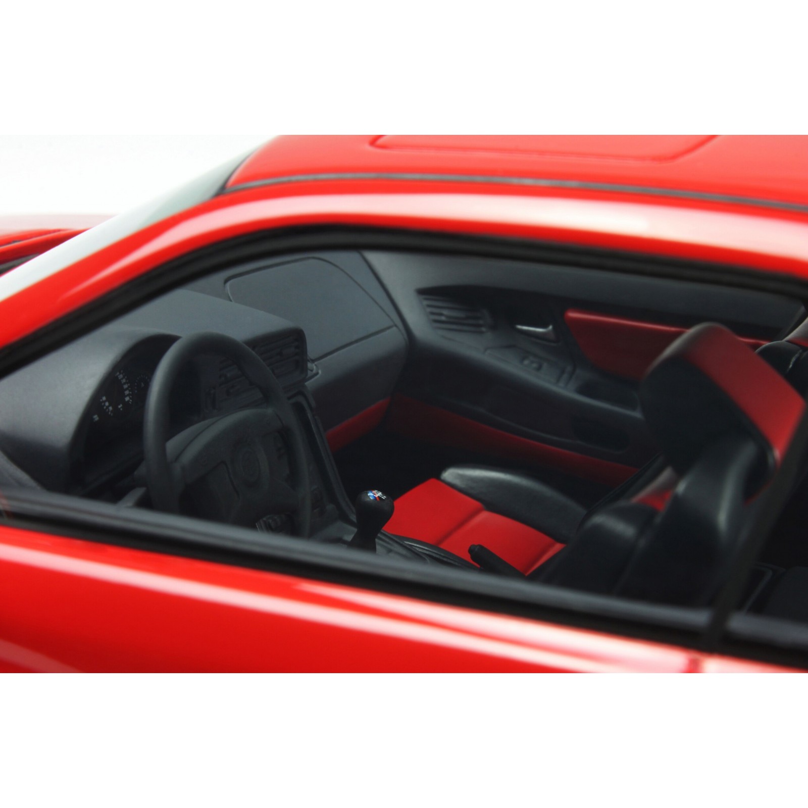 BMW 850 CSI (E31) Bright Red 1992