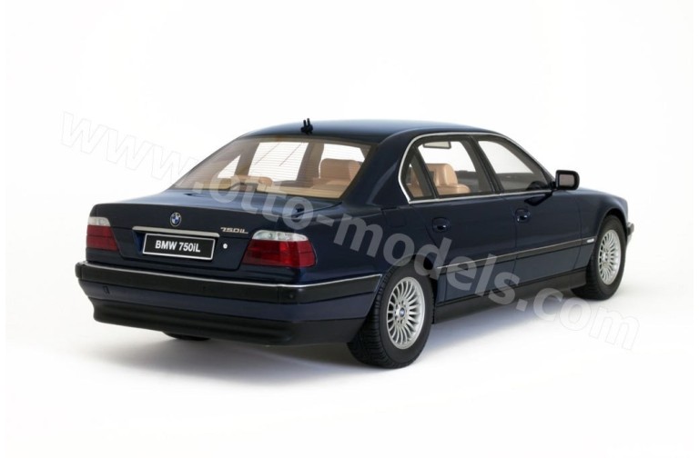 BMW E38 750 IL Biarritz Blau 1999
