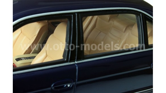 BMW E38 750 IL Biarritz Blau 1999