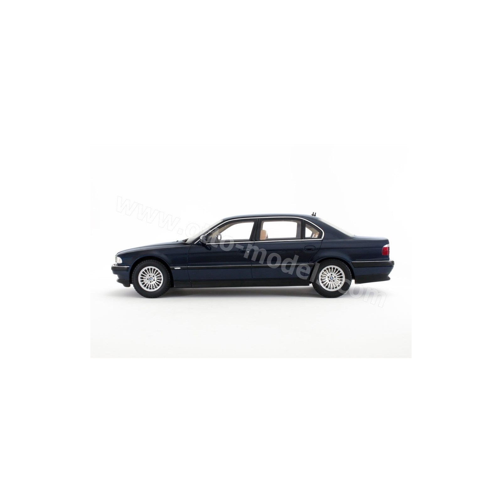 BMW E38 750 IL Biarritz Blau 1999