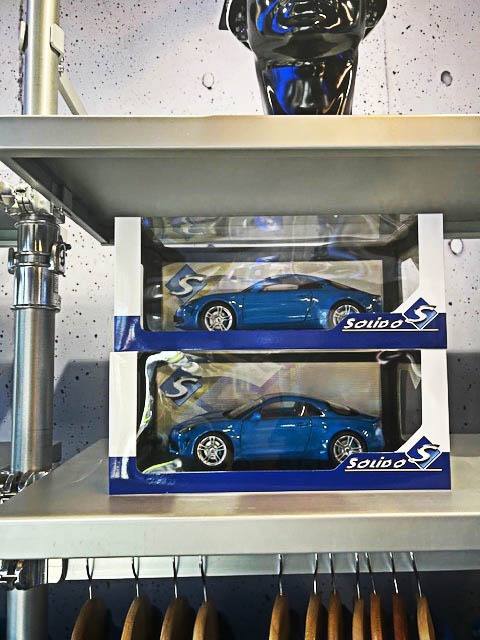 OttOmobile sur le stand Alpine GT Explorer 2025 photo 3