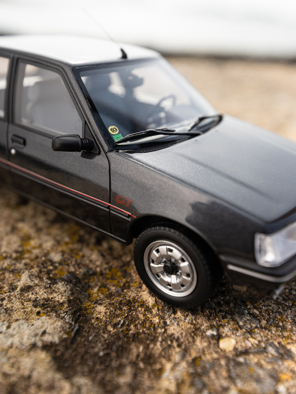 OttO Peugeot 205 GT 1993 1/18 - ext 03